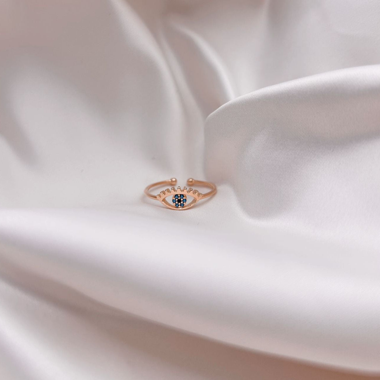 Gold Ring Eye Blue
