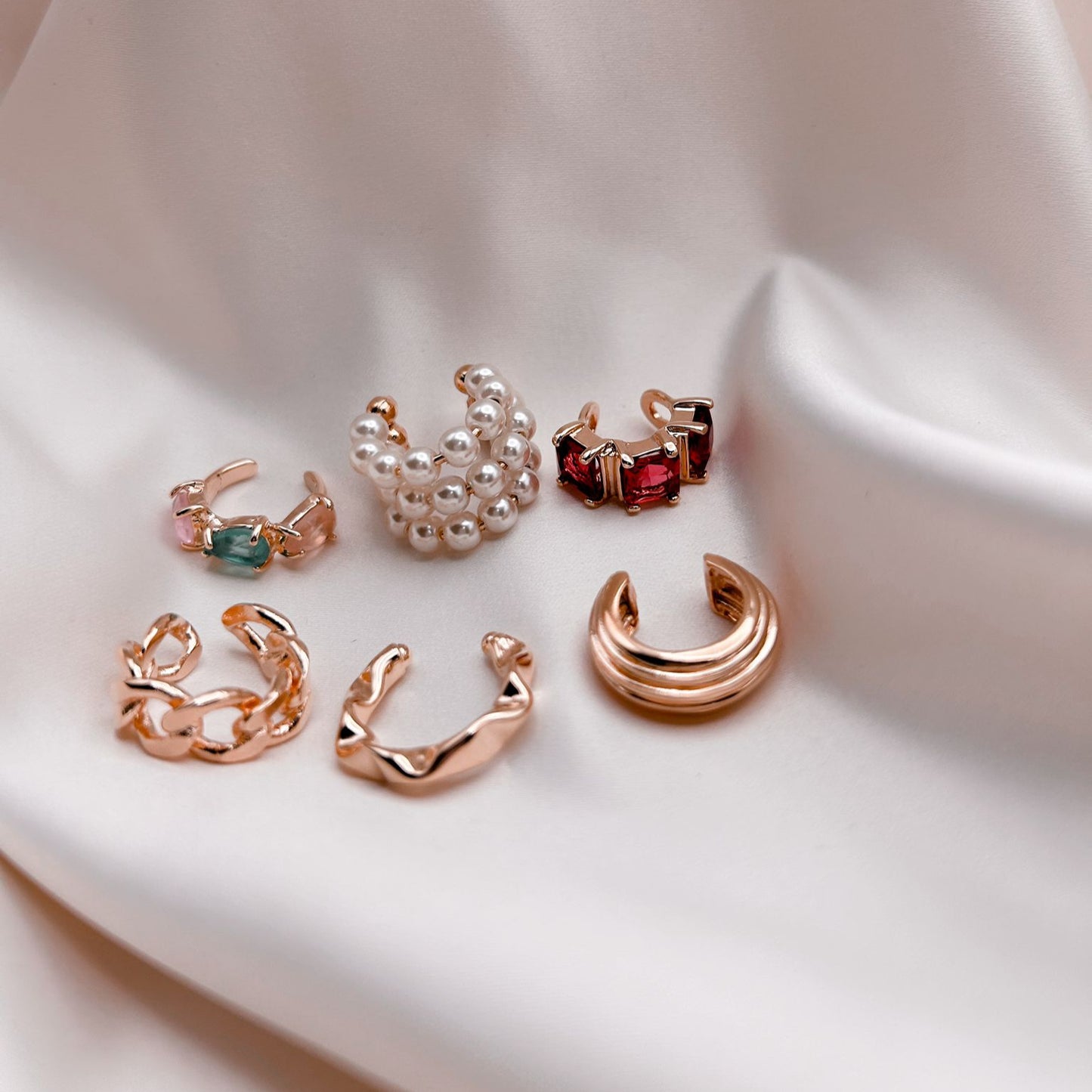 Ear Cuff Striped Gold
