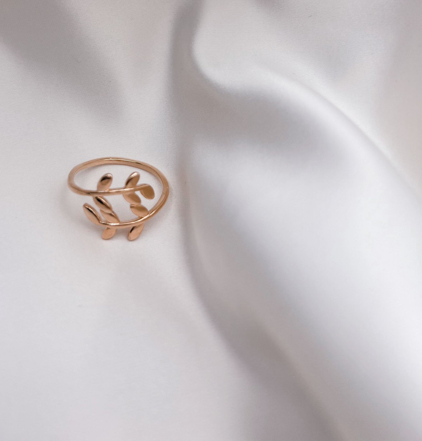 Gold Ring Leaf