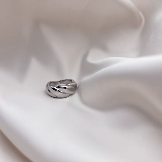 Silver Swirl Elegance Ring